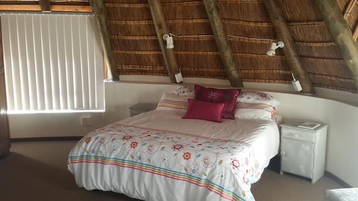 غرفة النوم الرئيسية