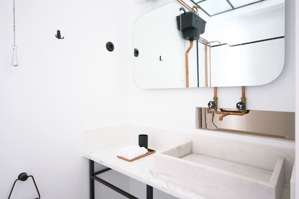 The Trilogy Suite (Room 3031) offers luxurious conceptual stay in the very heart of Thessaloniki, Greece. Furnished and decorated with original design objects supplied by prestigious international brands such as Vitra, Tom Dixon and Fritz Hansen.