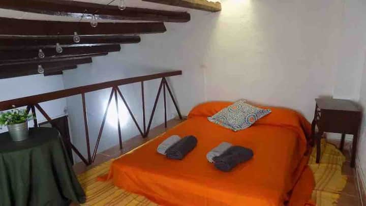 საძინებელი 1