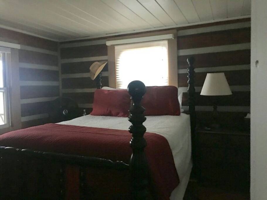 Master bed so soft you think your sleeping on a cloud