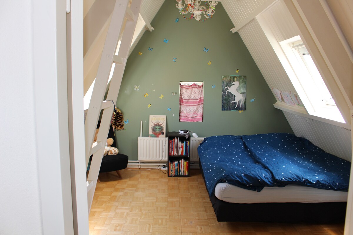 ห้องนอน 2 (เตียงคิงไซส์)