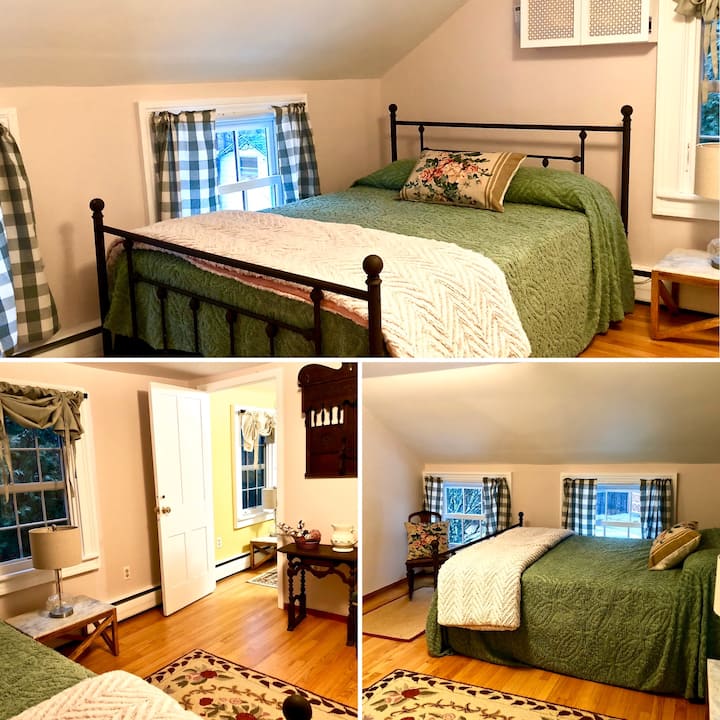 The Creek Side Green Bedroom - adjoins the Yellow Bedroom (both have locks for privacy)