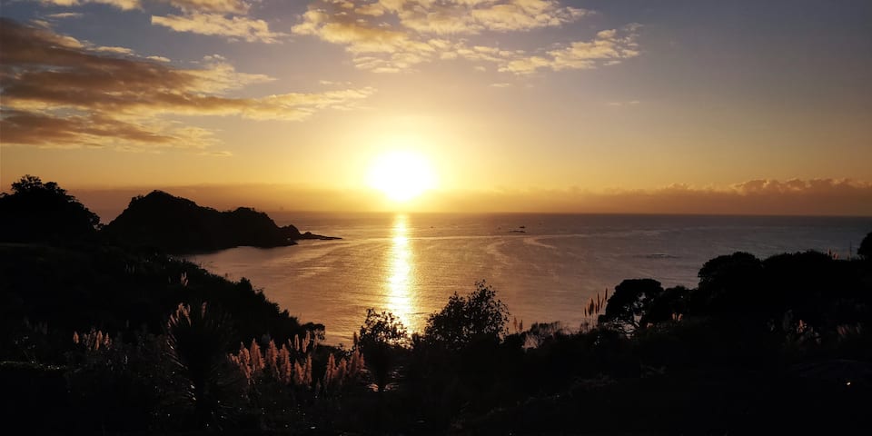 Knights in Residence, on the Tutukaka coast, Tutukaka, Northland, New Zealand, photo 8 of 10