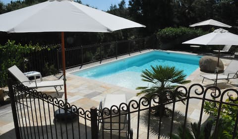 Beachfront villa with pool and large garden