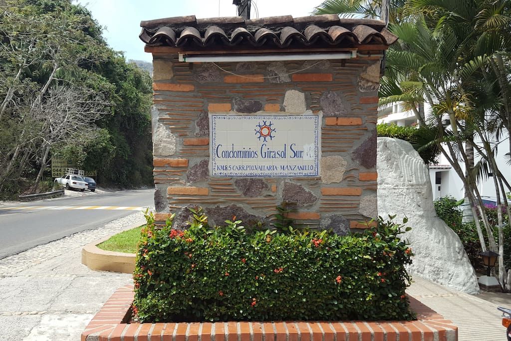 Condominios
Girasol Sur