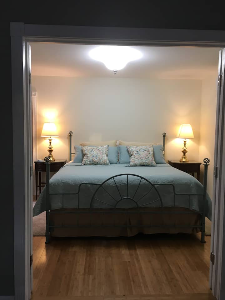 Overlook Mountain Holiday Rentals & Homes Woodstock, NY Airbnb