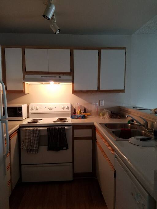 Dishes available for use.