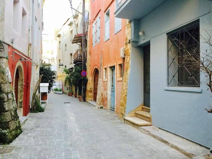 Chania Old Town Apartment with Veranda