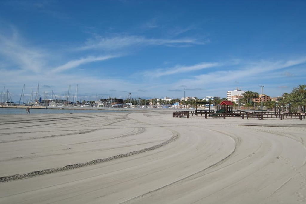Spacious Beaches & the Best Climate in Spain (WHO stats)