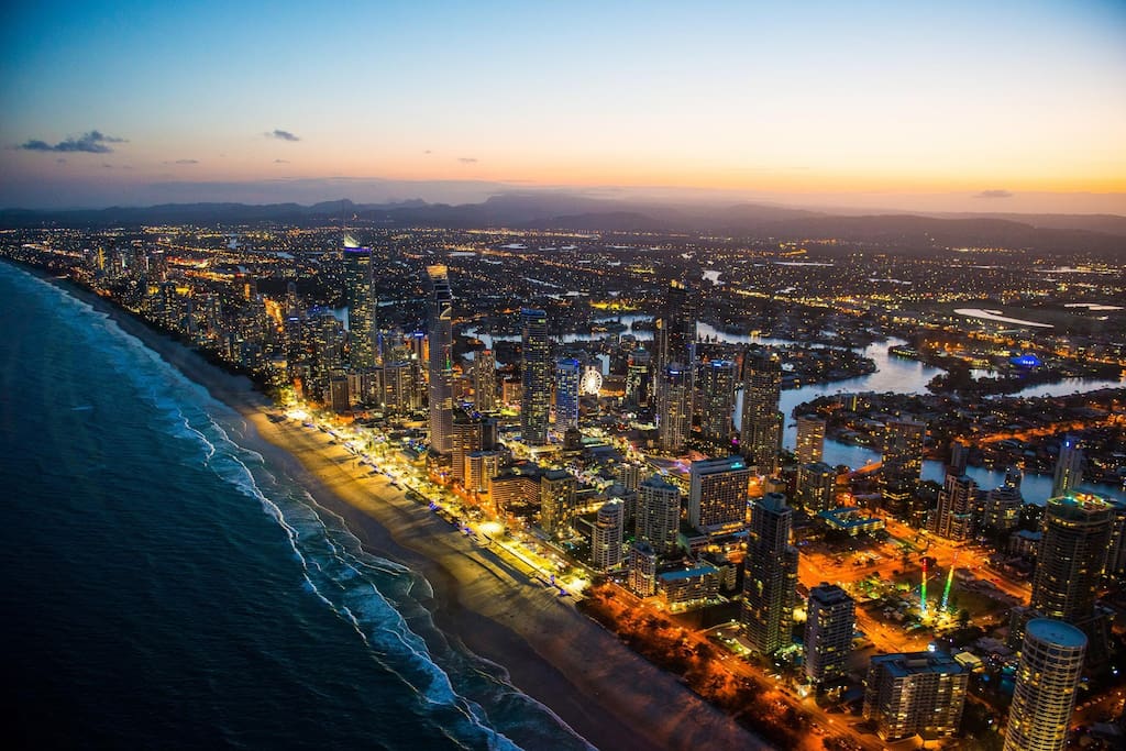 close to restaurants and night life