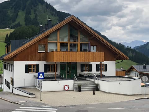 Penthouse Alpenaster in Chalet Zur Rose 160m2 luxe