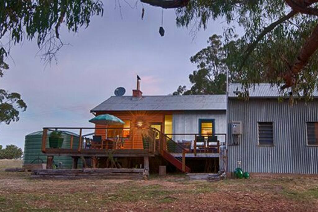 The Quarters, Snowy Mountains Farmstay Cottages for Rent in Jindabyne