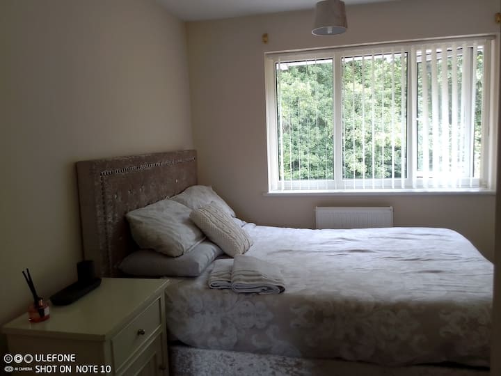 Crawley Holiday Rentals & Homes England, United Kingdom Airbnb