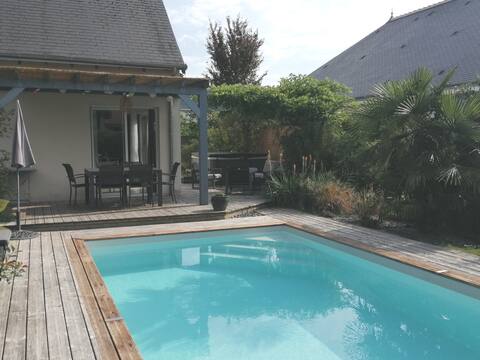Pool villa and spa, bike path access