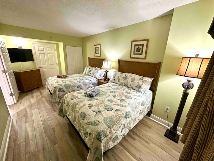 Საძინებელი 3 - ორადგილიანი საწოლი (სააბაზანოს კარი საზიაროა დერეფანთან)