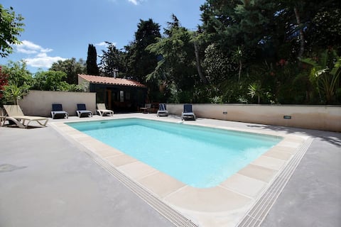 House 4 people air conditioning pool wifi parking terrace