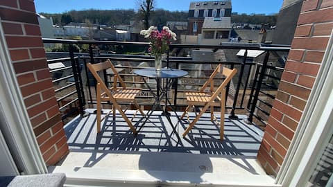 Top performing Airbnb: Comfortable apartment, private parking, elevator in Le Tréport