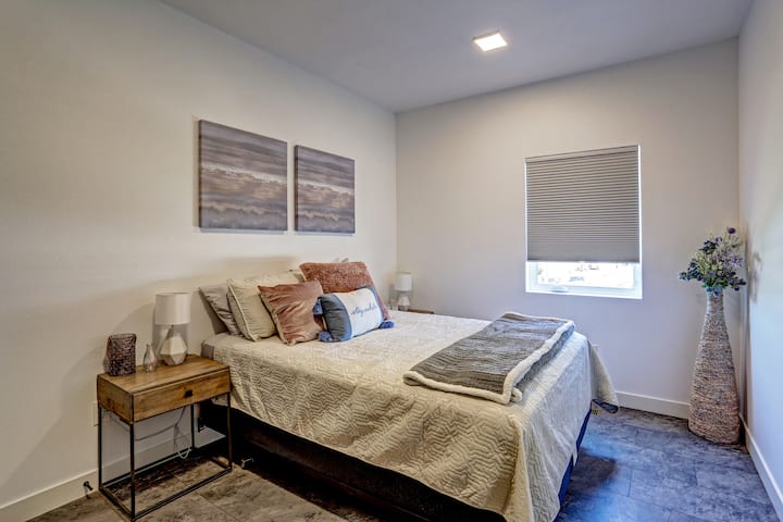 客房窗外景观。