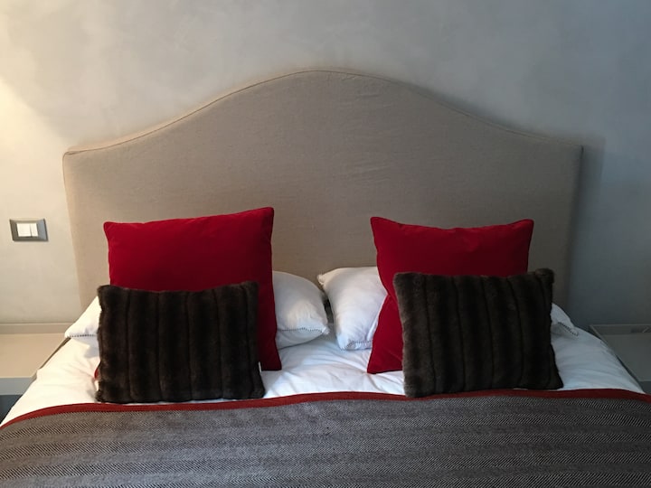 Dormitorio principal en el segundo piso