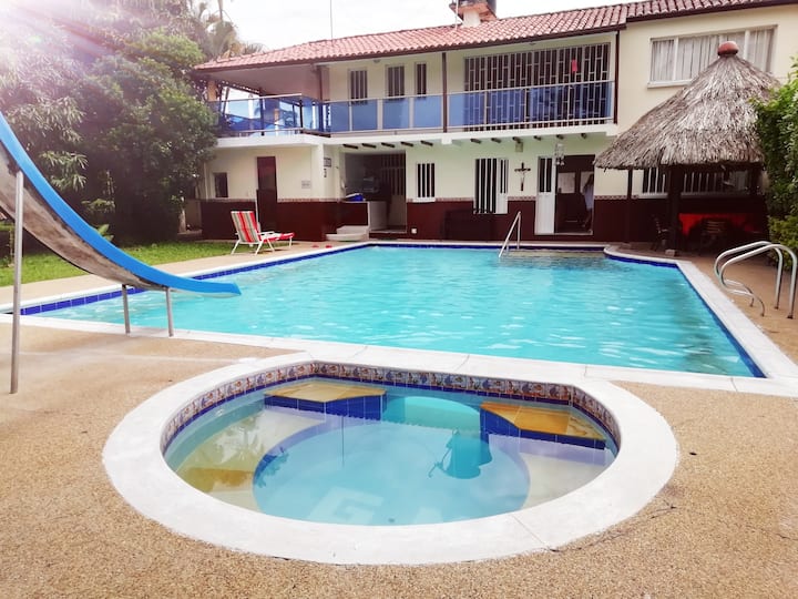Confortable, Privada Y Amplia Casa En Anapoima - Anapoima