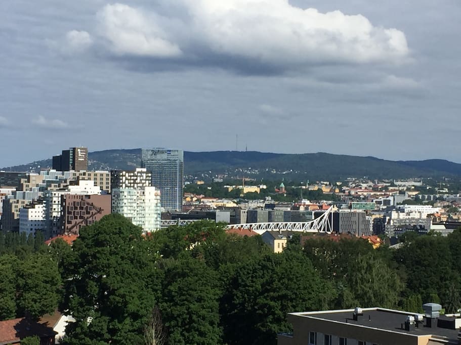 Barcode in Bjørvika, Holmenkollen is back the old Post buldring