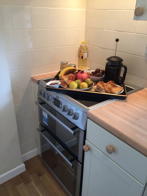 Fully equipt kitchen with everything you need.