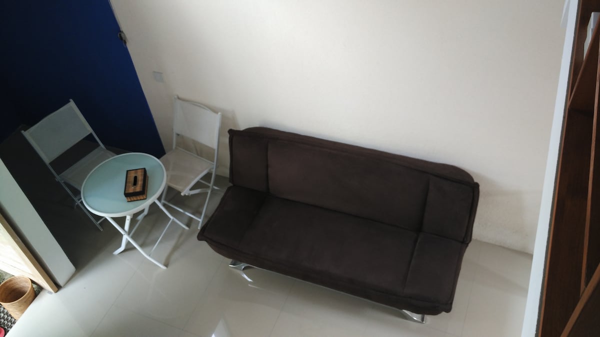Rental unit in Denpasar Barat · ★4.7 · 1 bedroom · 1 bed · 1 bath, Airbnb-Vergleich