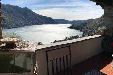 Stone House of the year 1500 013152-CNI-00027