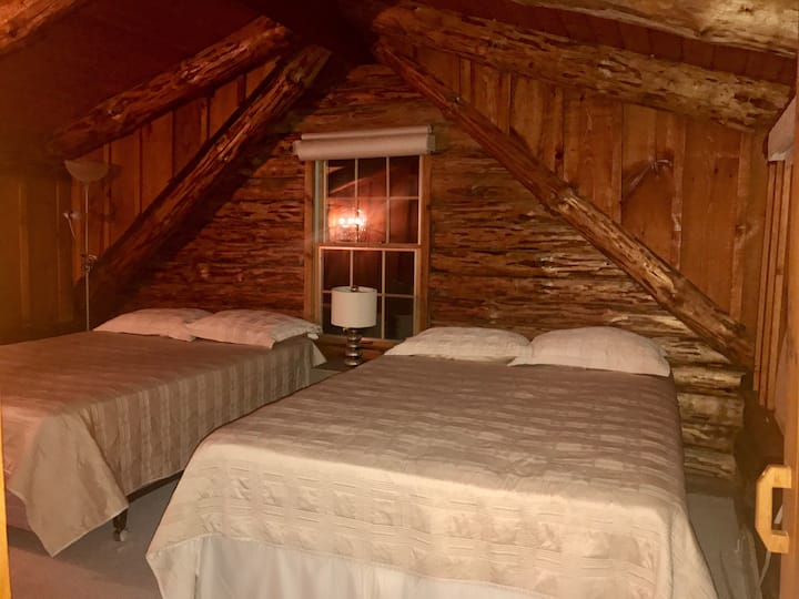 2 spálne s manželskou posteľou Queen