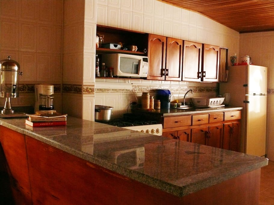 Full Kitchen