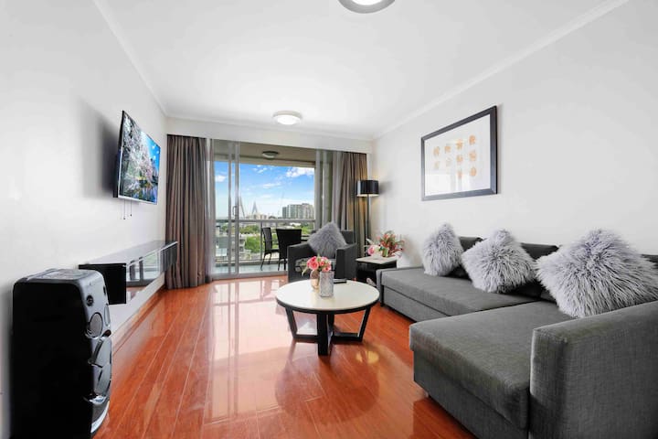 SYDNEY DARLING HARBOUR PRIVATE SUITE & ENSUITE....