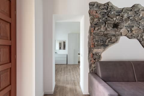 Top performing Airbnb: Cernobbio lake Como: cozy, central with parking in Cernobbio