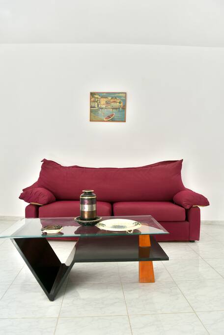 Big, confortable living room