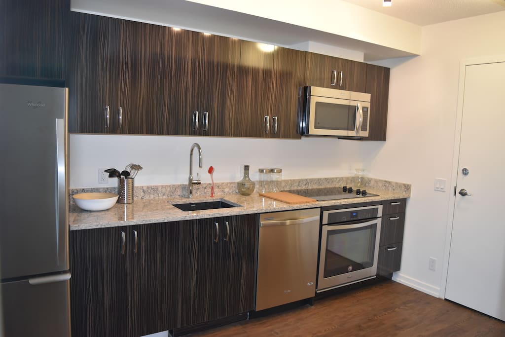 Full kitchen