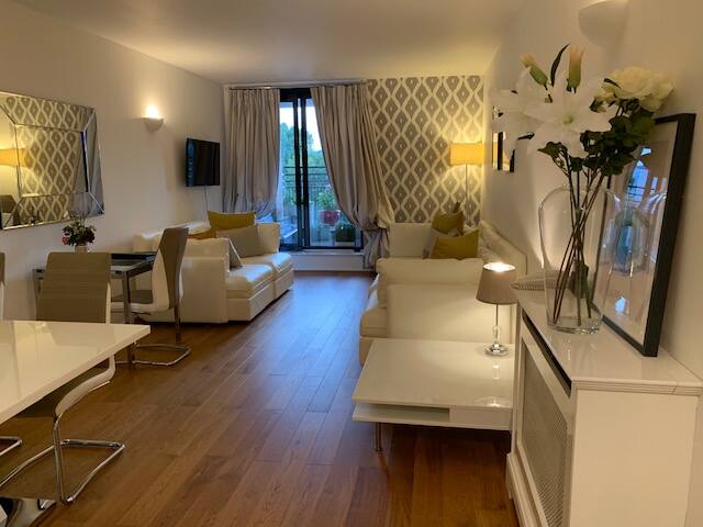 Beautiful 2bedroom, Cromwell Road gallery image 3