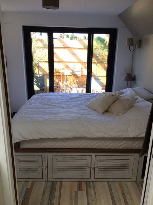 Chambre avec vue sur terrasse