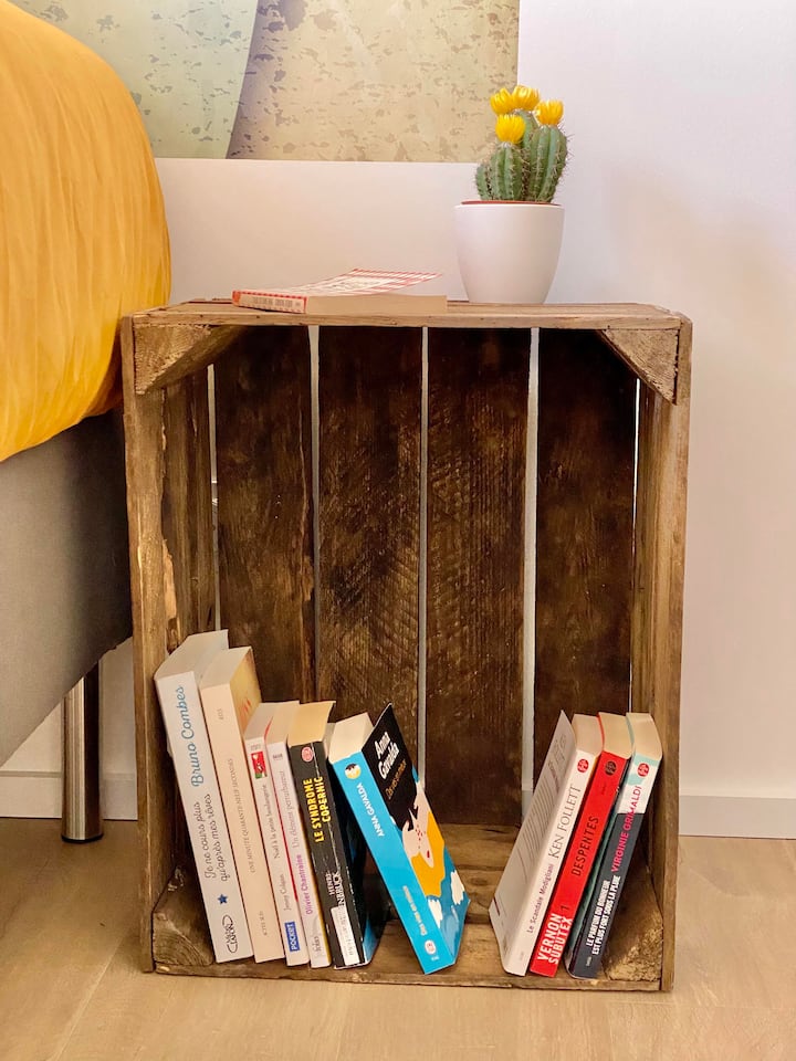 bookbox: Feel free to exchange books for a moment of sharing 