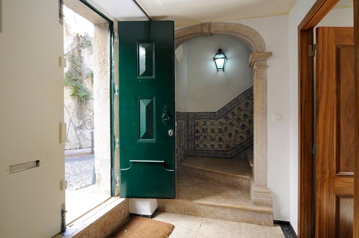 Principe Real duplex Apartment gallery image 2