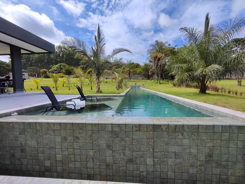 Damata-7 AC-buite en-suites-jacuzi