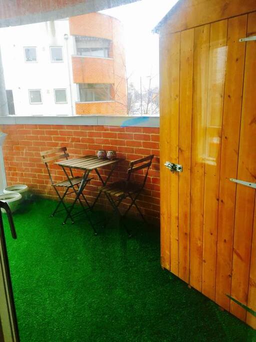 balcony (esp great for breakfast or tea time)