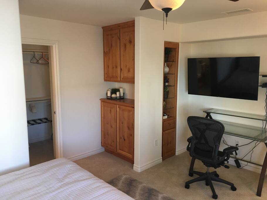 Private work station in your master bedroom