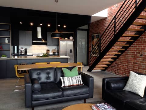 Popular Airbnb listing: Raw Luxury in Richmond in Richmond