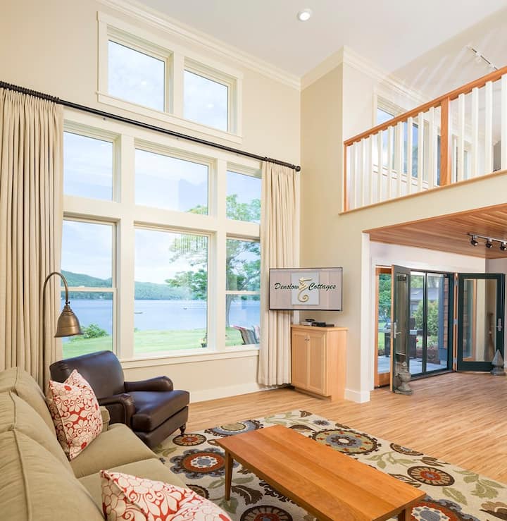 Lake Front Lake Morey, Vermont Sleeps 12 3BR/3BA Villas for Rent in