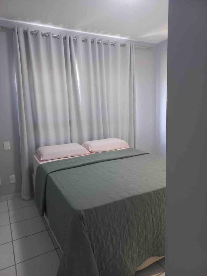 الغرفة 1 - جناح بسرير بيت المزرعة ومكيف الهواء.