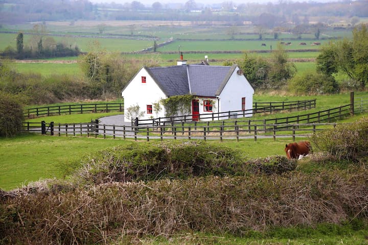 Looking for hotels near Leap Castle, Roscrea? Enter your dates and choose from 61 hotels and other places to stay. Type your destination. Error: Enter a The 10 best hotels near Leap Castle in Roscrea, Ireland