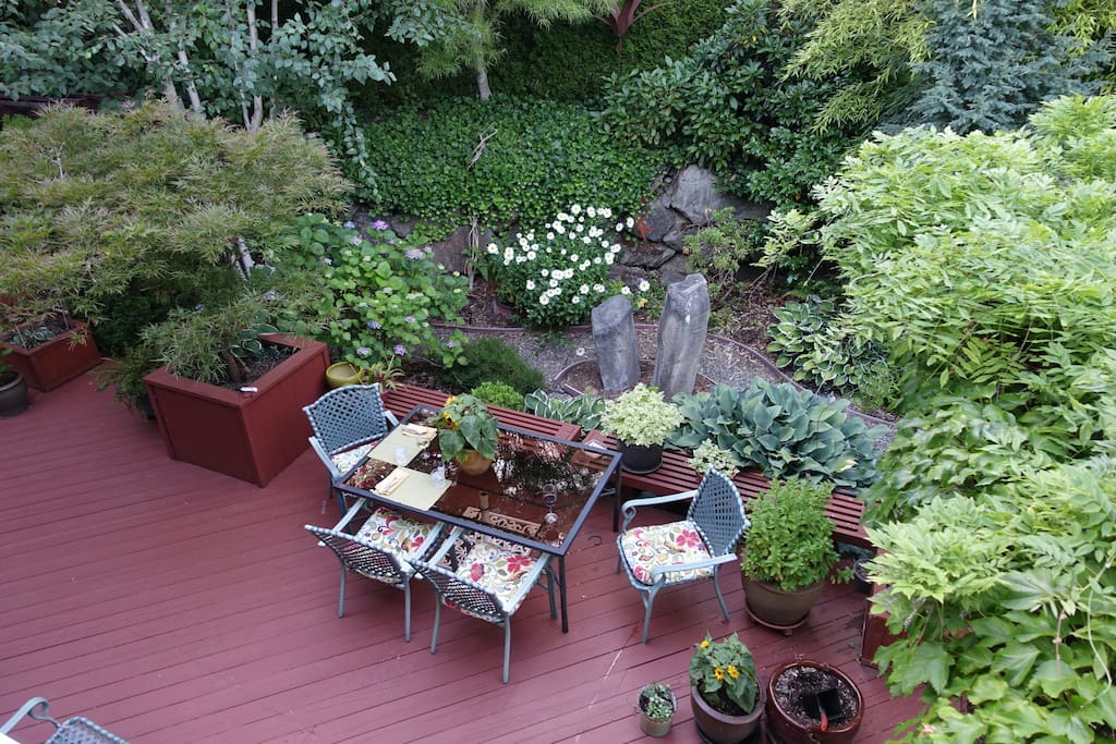Private Back Yard - evening glass of wine