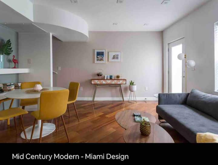 Beautiful & Chic 2 Bedroom Apt Near The Beach 🏖 - South Beach, FL