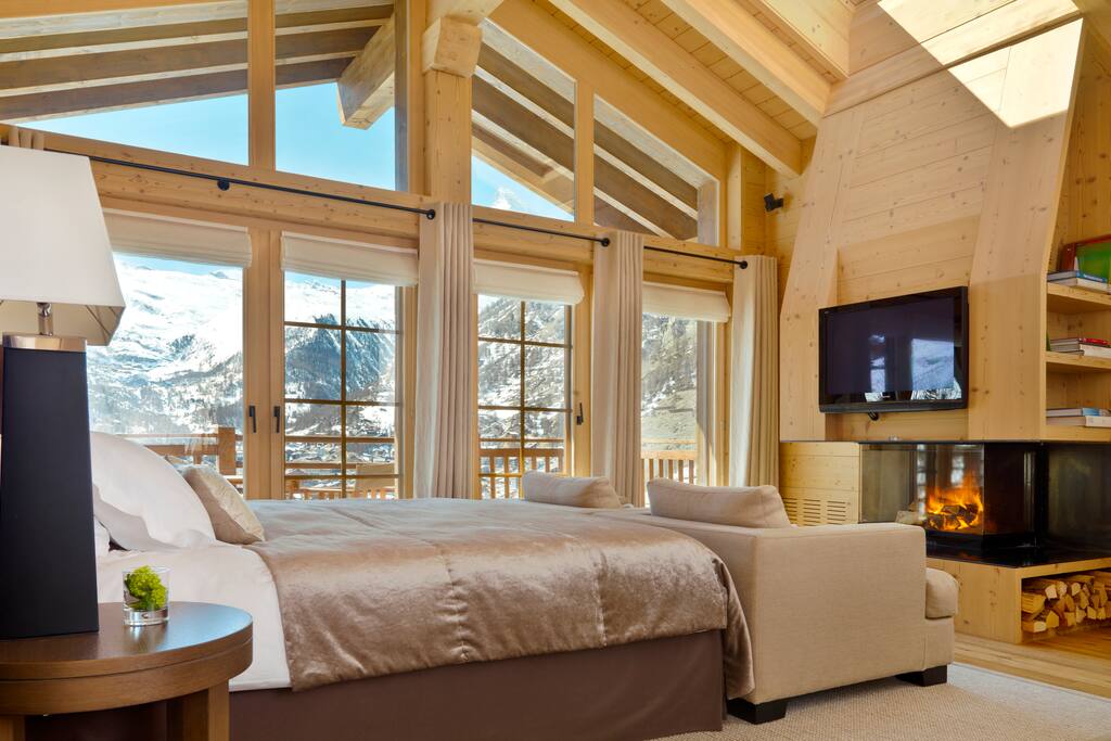 The magnificent Master bedroom