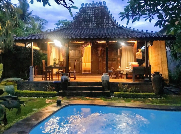 Sradha Joglo Villa - private pool in ubud
