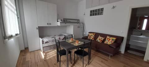 Charming studio in courtyard PT